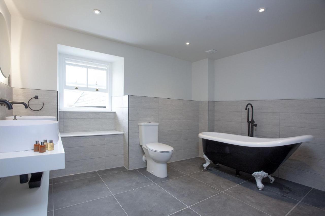 Pilgrim, Maritime Suites, Brixham Exterior photo